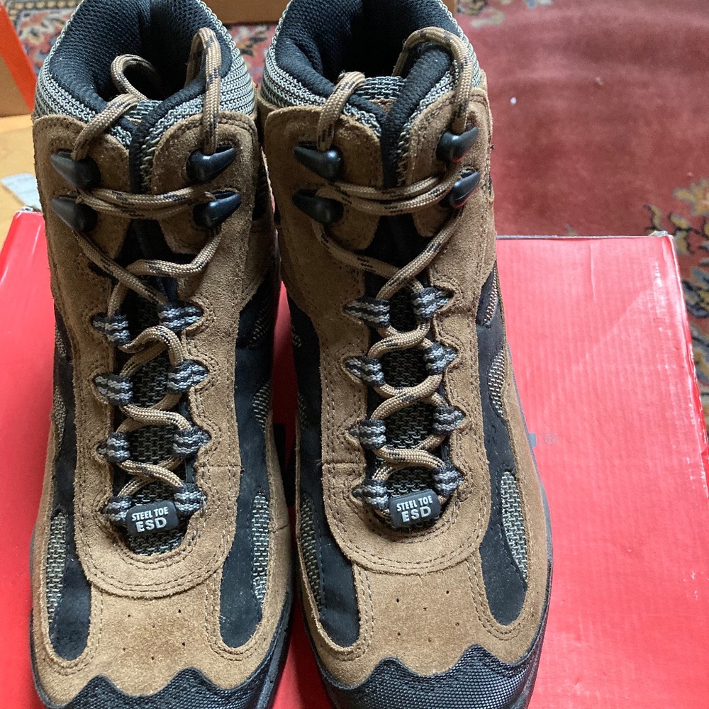 Men  Hiking Boots with Steel Toe